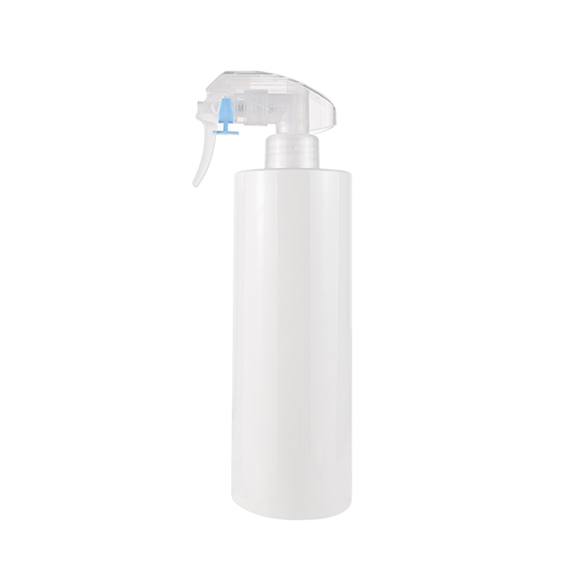 Wholesale 550ML Plastic Water Spray Bottle Mini Sprayer Trigger for Garden Watering